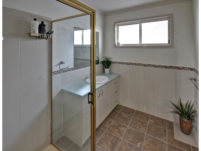 8 Landfall Avenue, Newlands Arm VIC 3875