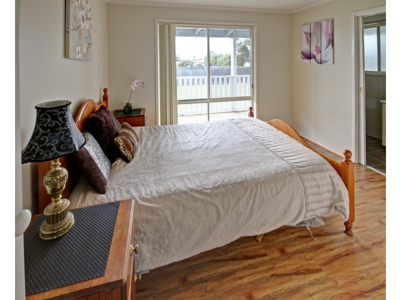 8 Landfall Avenue, Newlands Arm VIC 3875