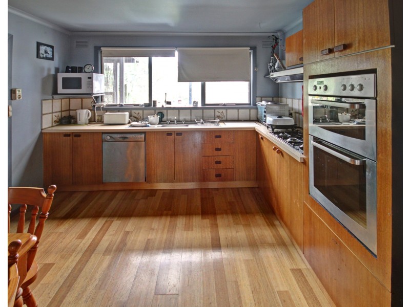 122 Newlands Dr, Paynesville VIC 3880