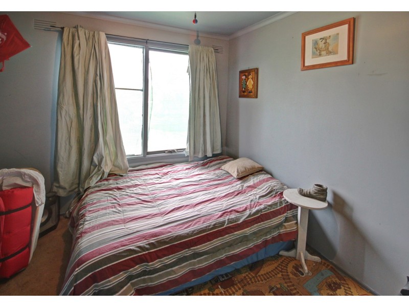 122 Newlands Dr, Paynesville VIC 3880