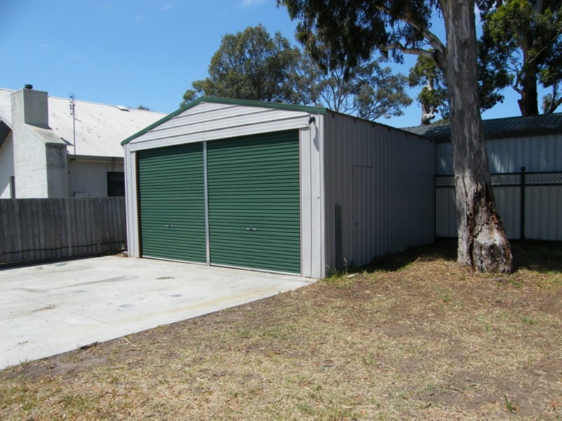122 Newlands Dr, Paynesville VIC 3880