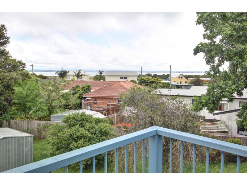 8 Waverley Ct, Paynesville VIC 3880