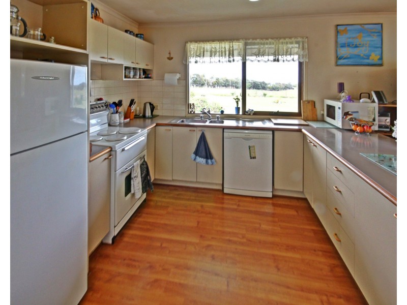 5 Crawfords Rd, Forge Creek VIC 3875
