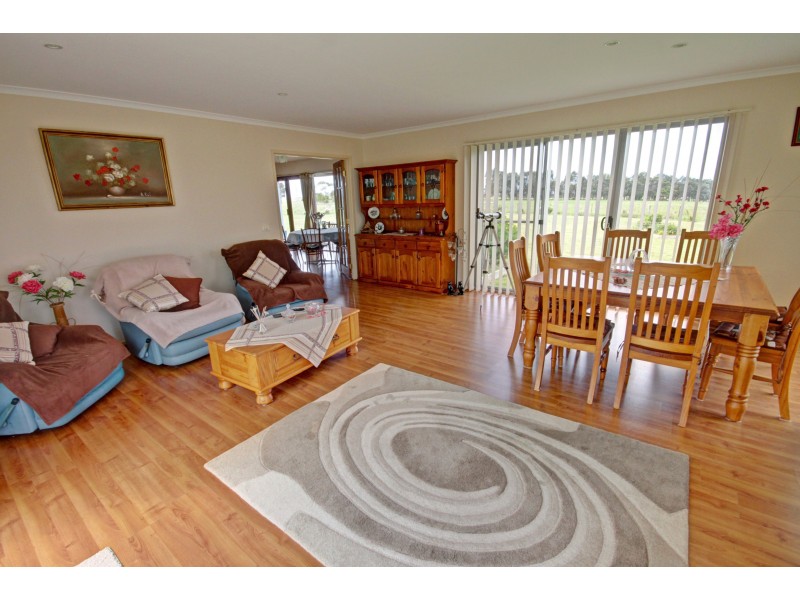 5 Crawfords Rd, Forge Creek VIC 3875