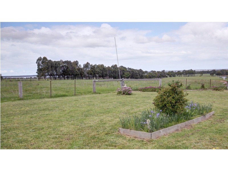 5 Crawfords Rd, Forge Creek VIC 3875