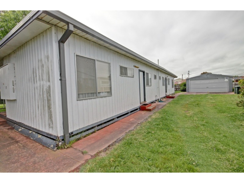 19 Kings Rd, Paynesville VIC 3880