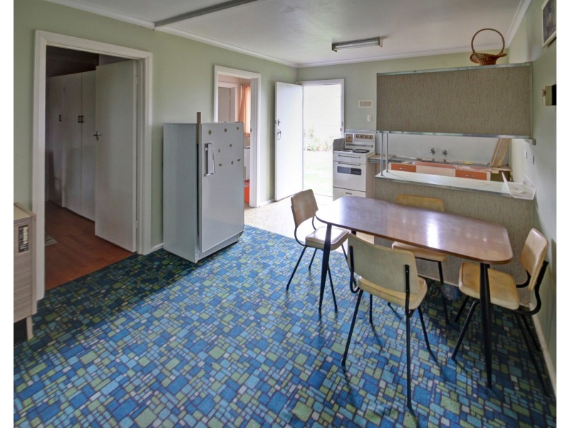 19 Kings Rd, Paynesville VIC 3880