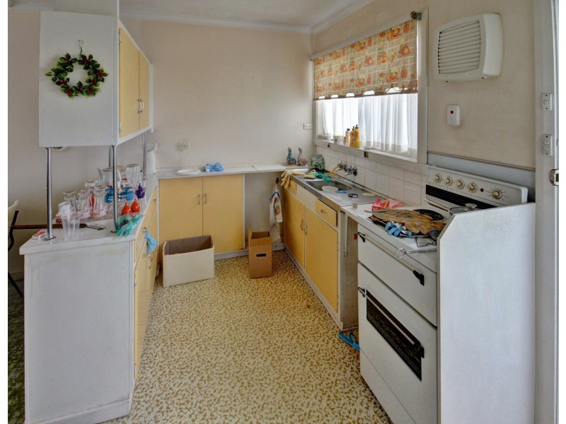 19 Kings Rd, Paynesville VIC 3880