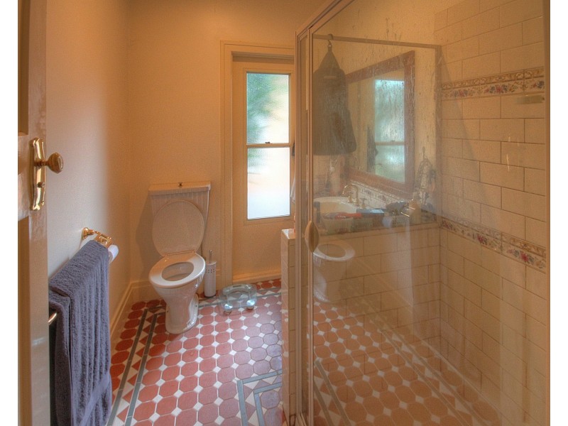 17 Bent St, Bairnsdale VIC 3875