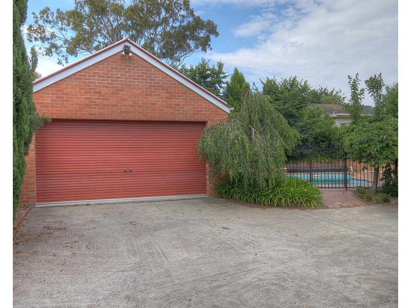 17 Bent St, Bairnsdale VIC 3875