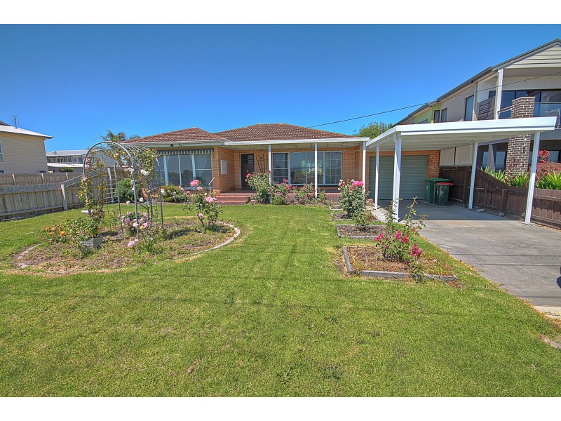 12 View St, Paynesville VIC 3880