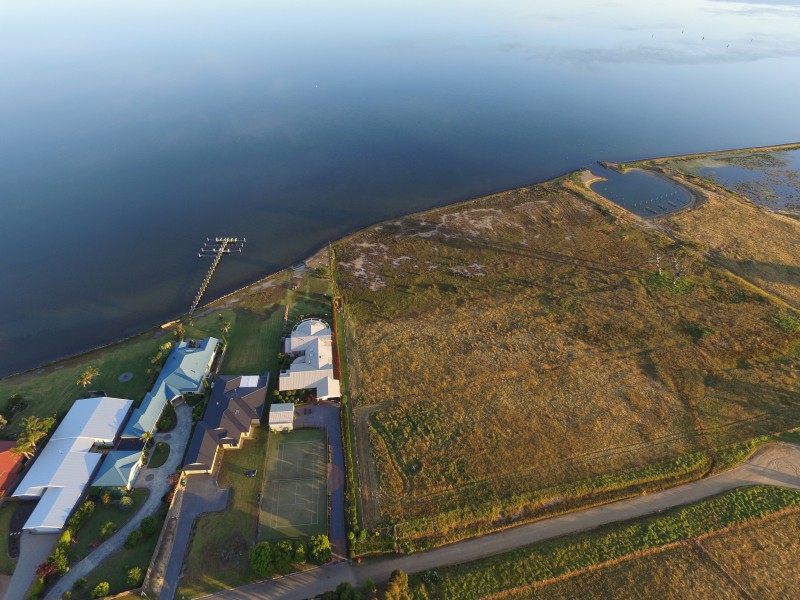 227 Bay Rd, Eagle Point VIC 3878