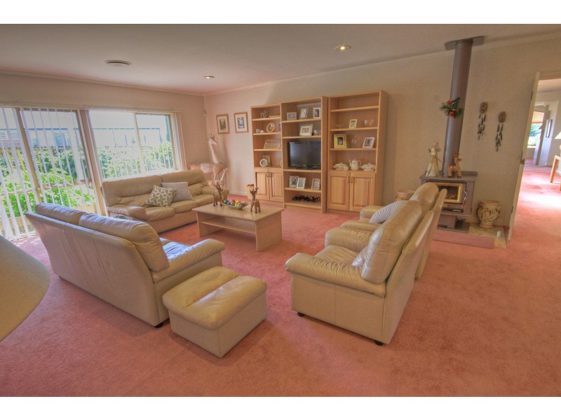 227 Bay Rd, Eagle Point VIC 3878