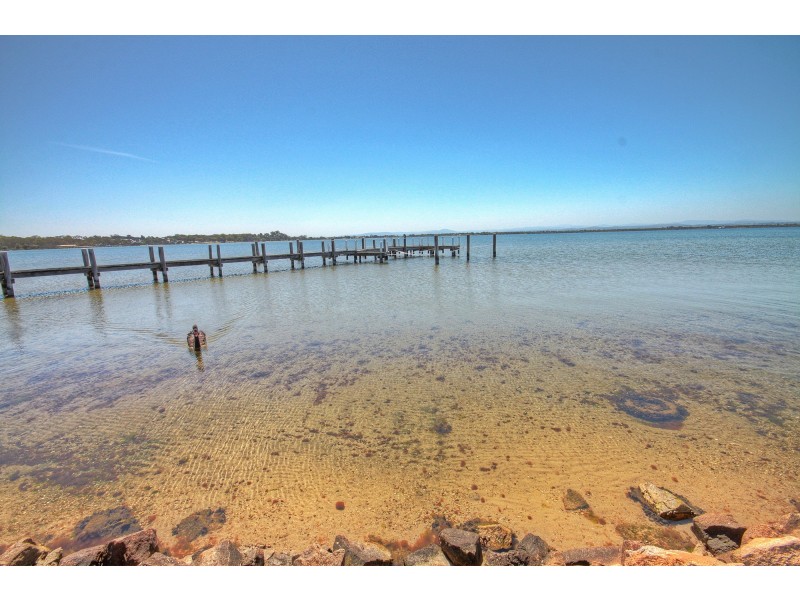 227 Bay Rd, Eagle Point VIC 3878