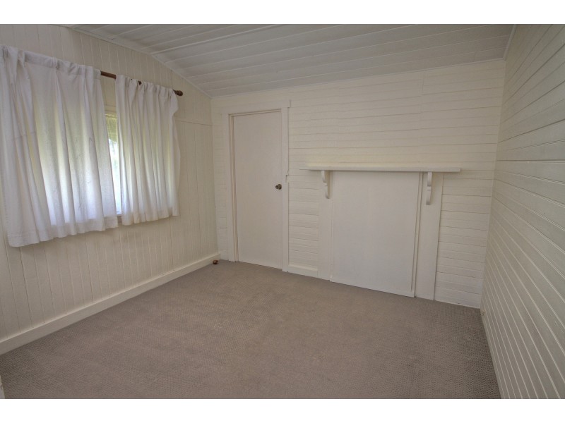 38 Forge Creek Rd, Eagle Point VIC 3878