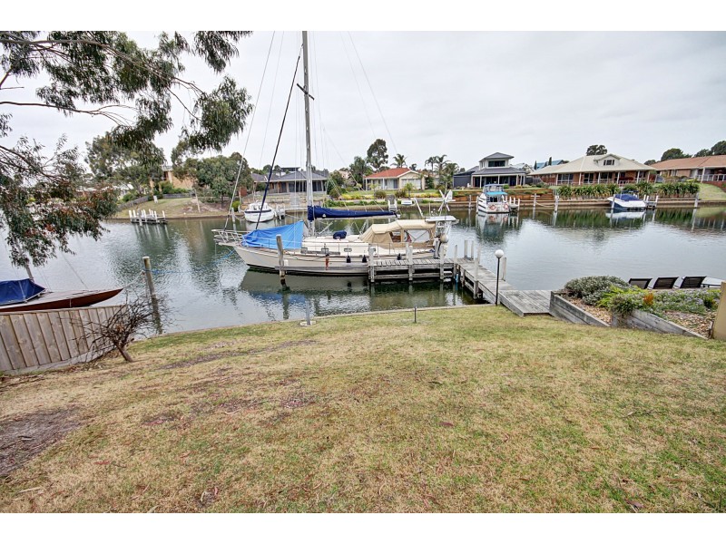 7a Sheerwater Terrace, Paynesville VIC 3880
