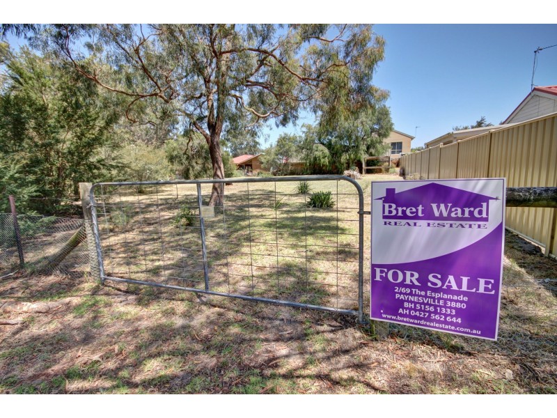23 Currawong Cl, Raymond Island VIC 3880