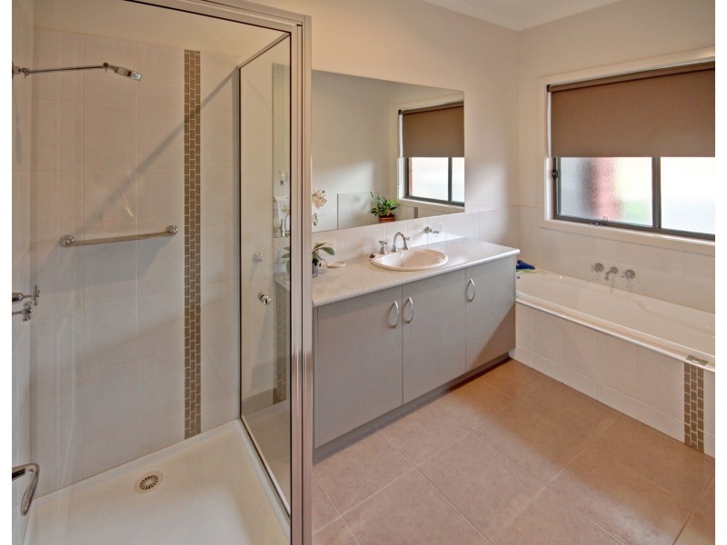 46 The Backwater, Bairnsdale VIC 3875