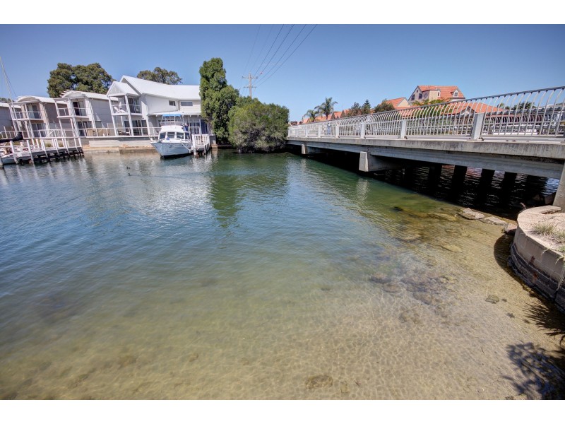 1/20 King St, Paynesville VIC 3880