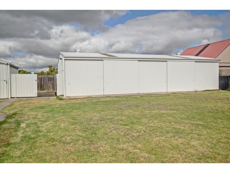 41 Fullarton Dr, Paynesville VIC 3880
