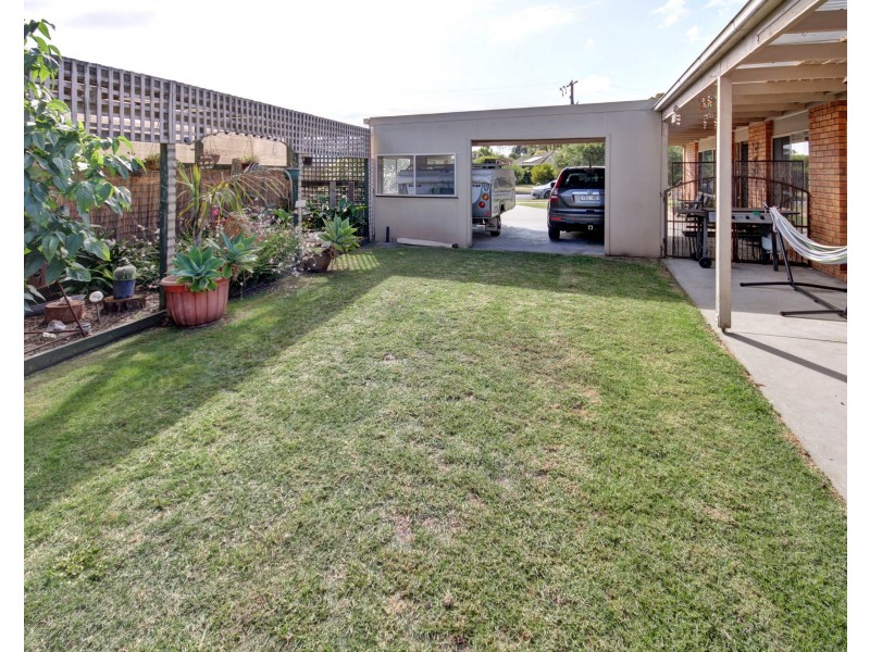 9 Queen St, Paynesville VIC 3880