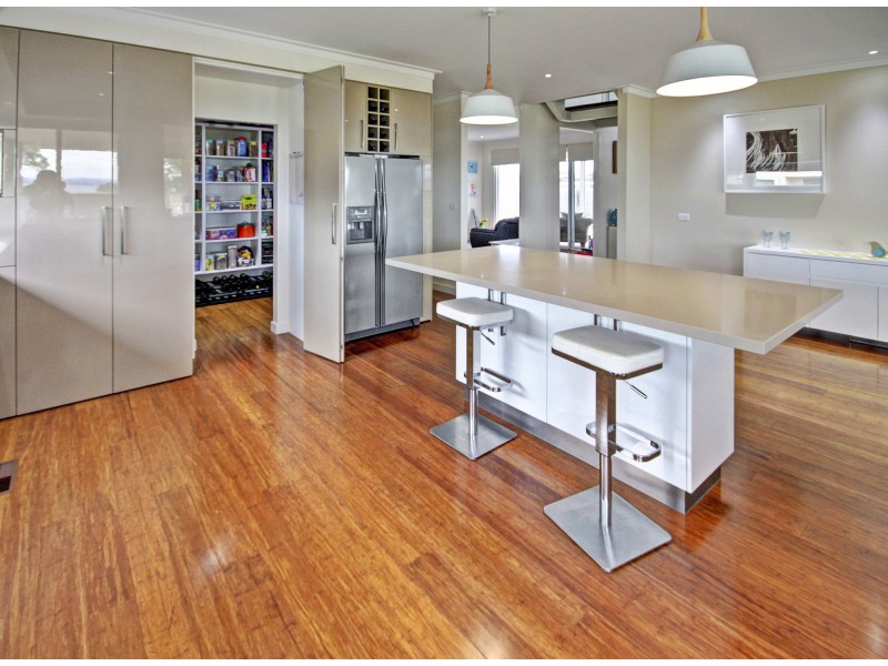 1 Driftwood Cl, Paynesville VIC 3880