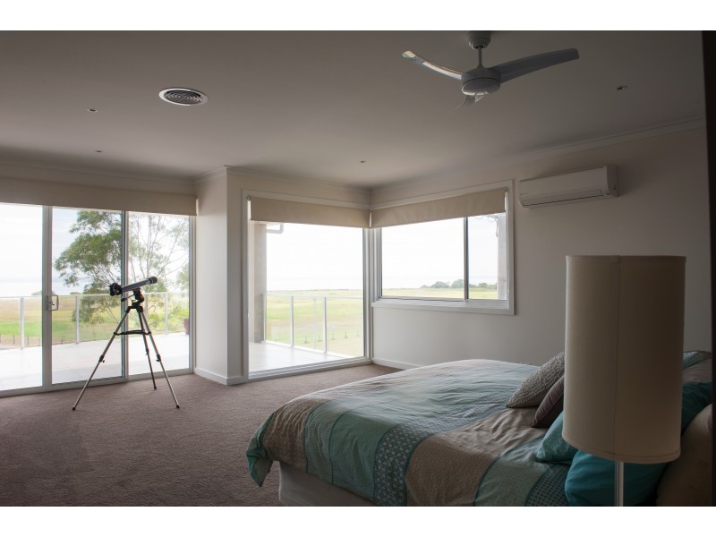 1 Driftwood Cl, Paynesville VIC 3880
