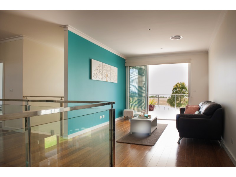 1 Driftwood Cl, Paynesville VIC 3880