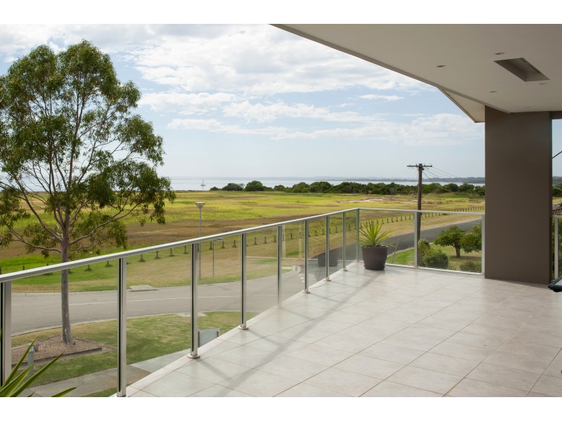 1 Driftwood Cl, Paynesville VIC 3880