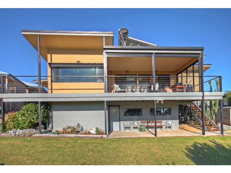 56 Fullarton Dr, Paynesville VIC 3880