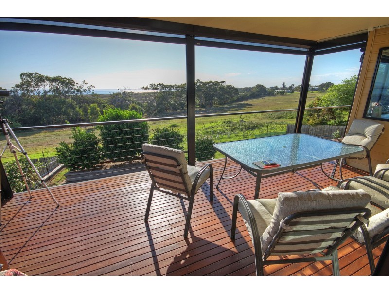 56 Fullarton Dr, Paynesville VIC 3880