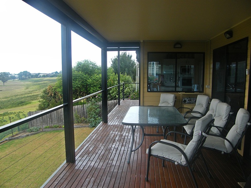 56 Fullarton Dr, Paynesville VIC 3880