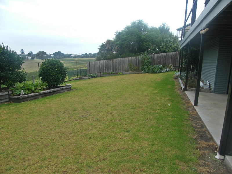 56 Fullarton Dr, Paynesville VIC 3880