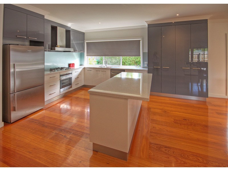 30 May Park Dr, Paynesville VIC 3880