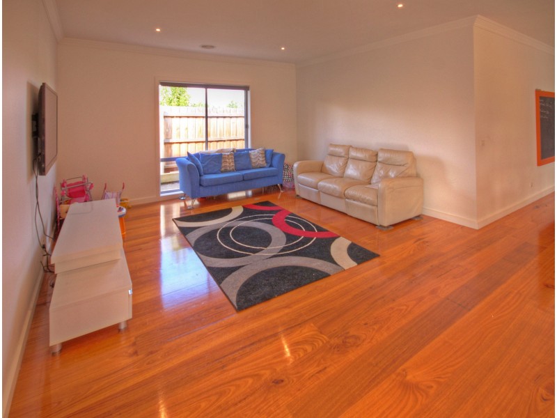 30 May Park Dr, Paynesville VIC 3880