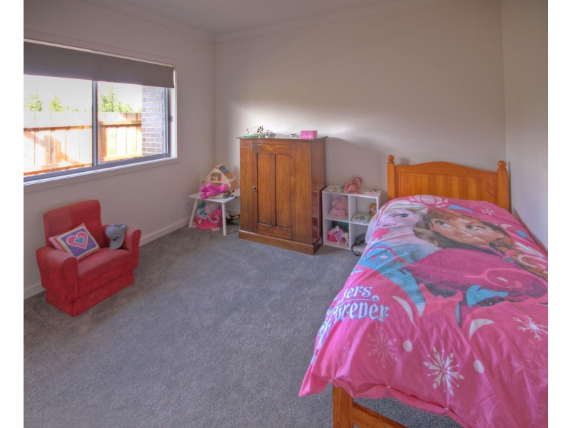 30 May Park Dr, Paynesville VIC 3880