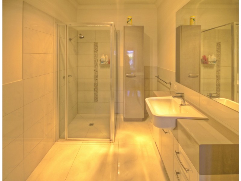 30 May Park Dr, Paynesville VIC 3880