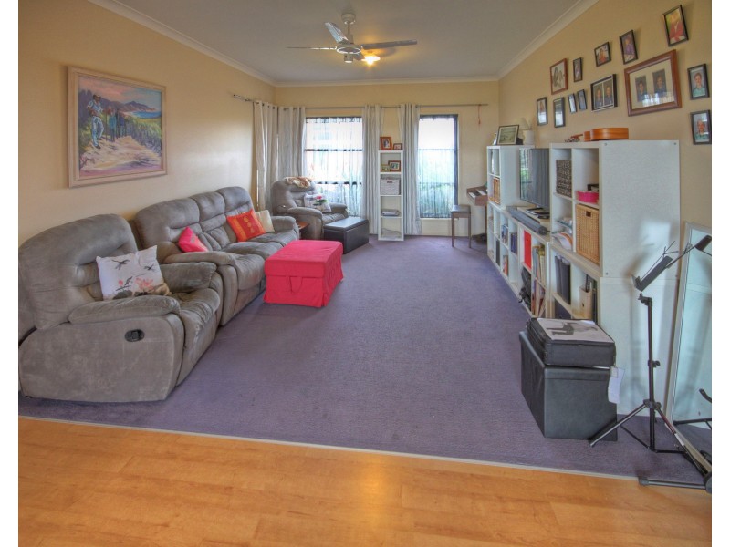 6 Basstian Court, Eagle Point VIC 3878