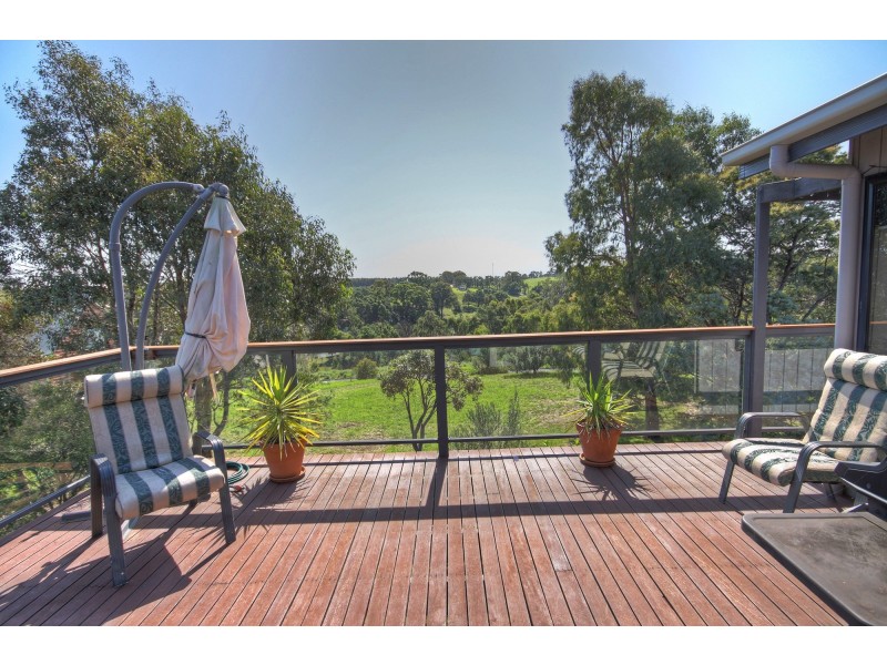 8 Magpie Ave, Metung VIC 3904