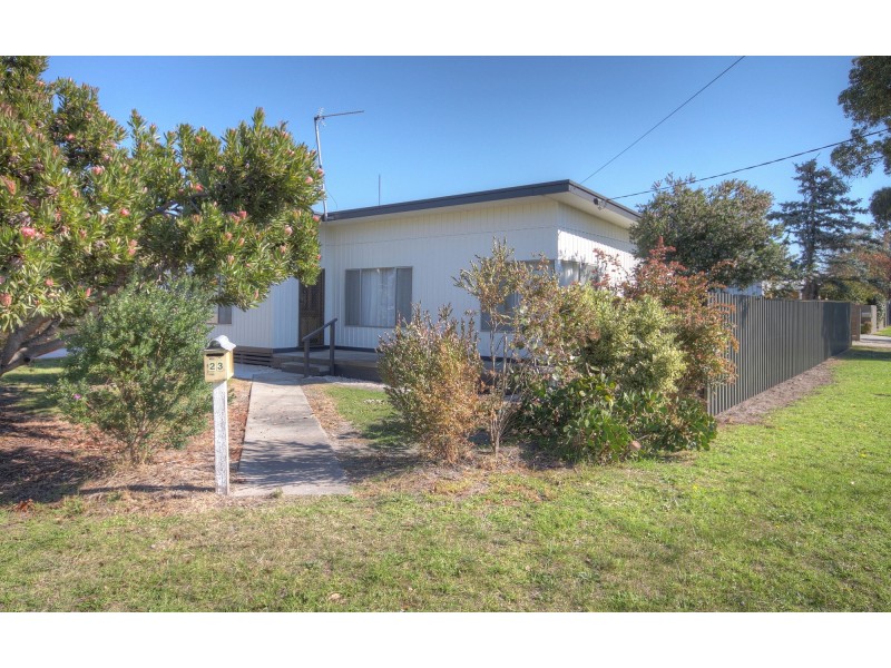 23 Reynolds St, Paynesville VIC 3880