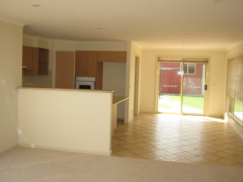 27a Charlton Place, Bairnsdale VIC 3875