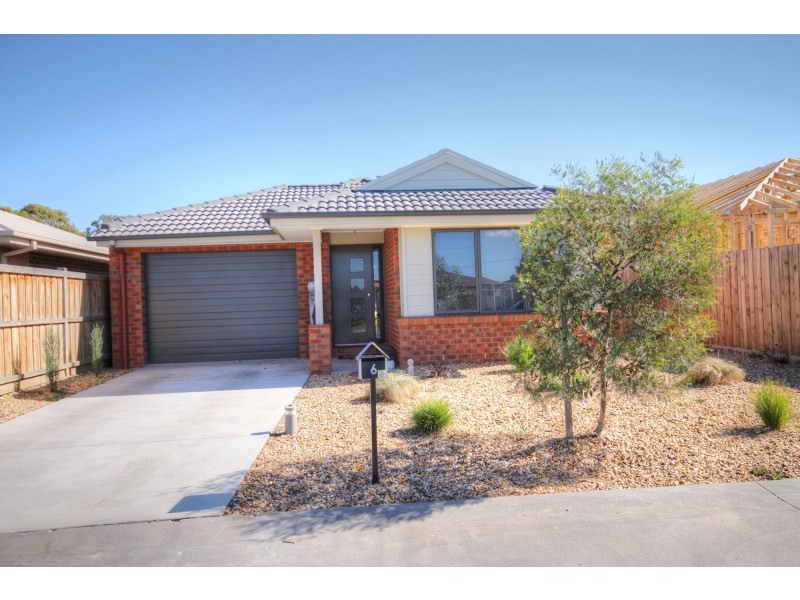 6 Eaton Pl, Paynesville VIC 3880