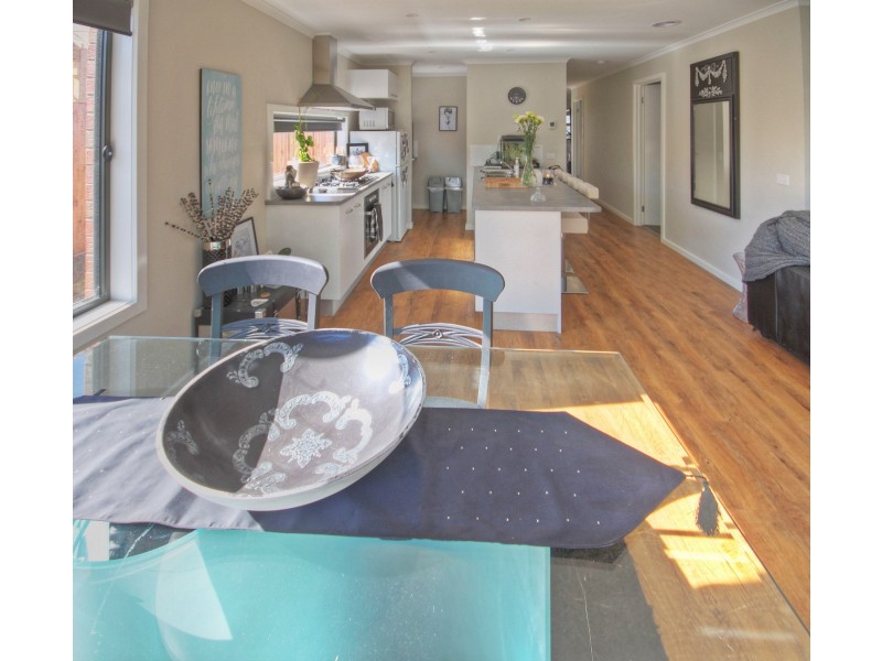 6 Eaton Pl, Paynesville VIC 3880