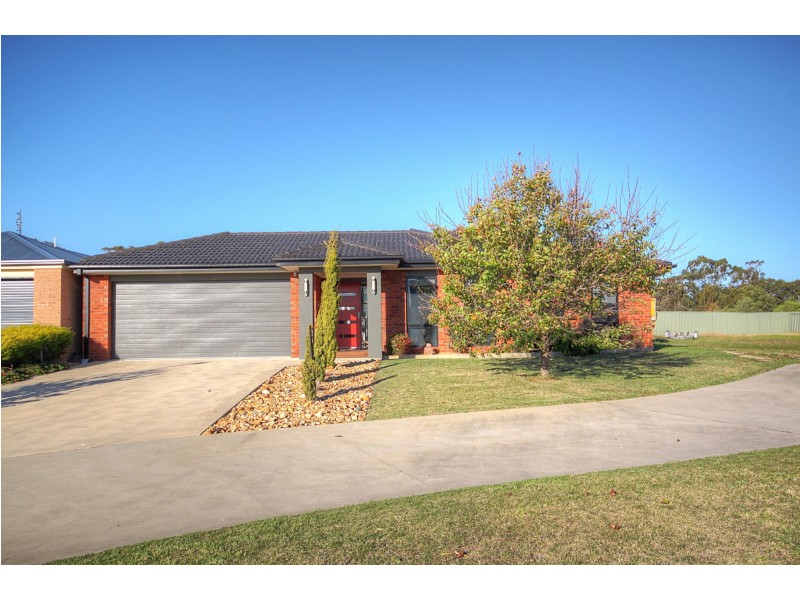 7 The Grange, Paynesville VIC 3880