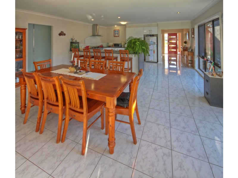 7 The Grange, Paynesville VIC 3880