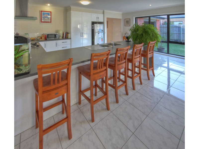 7 The Grange, Paynesville VIC 3880