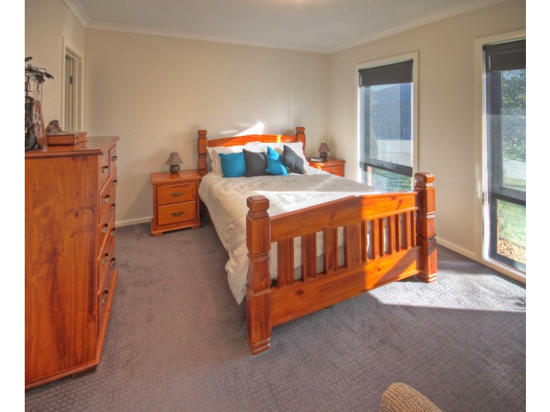 7 The Grange, Paynesville VIC 3880