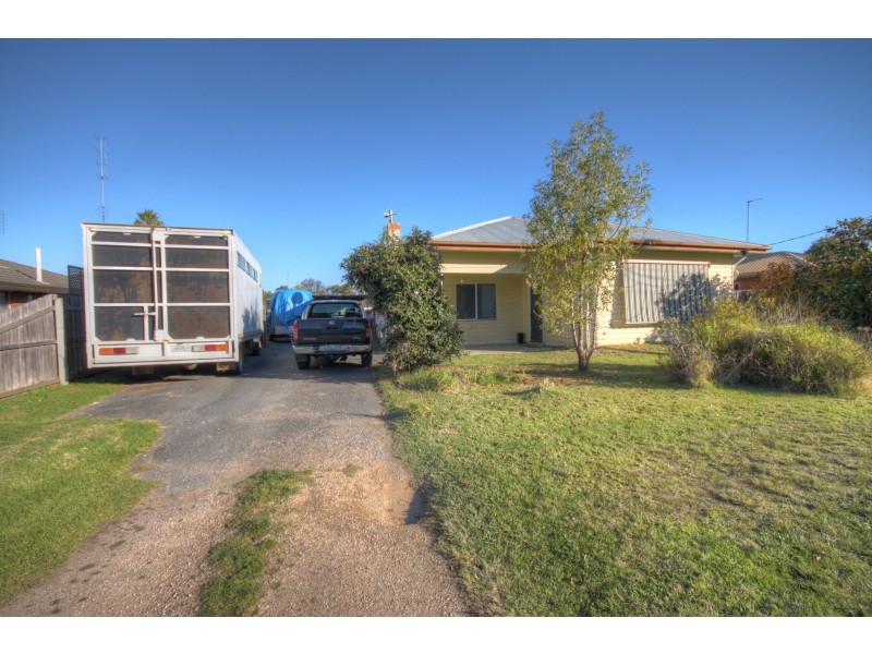 71 Moroney St, Bairnsdale VIC 3875