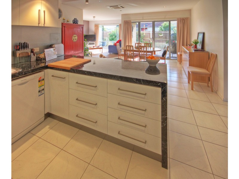 17 Wellington St, Paynesville VIC 3880