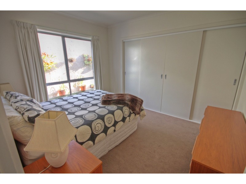 17 Wellington St, Paynesville VIC 3880
